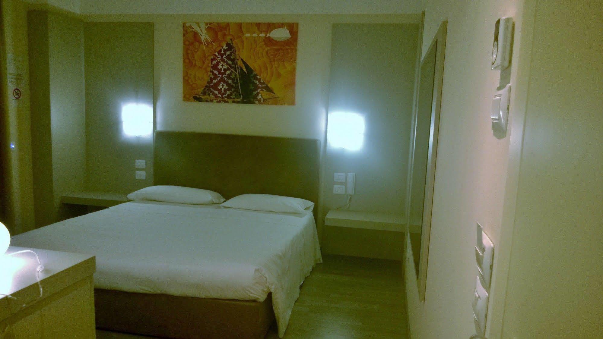Hotel Motel Piu' Vaiano Cremasco Buitenkant foto