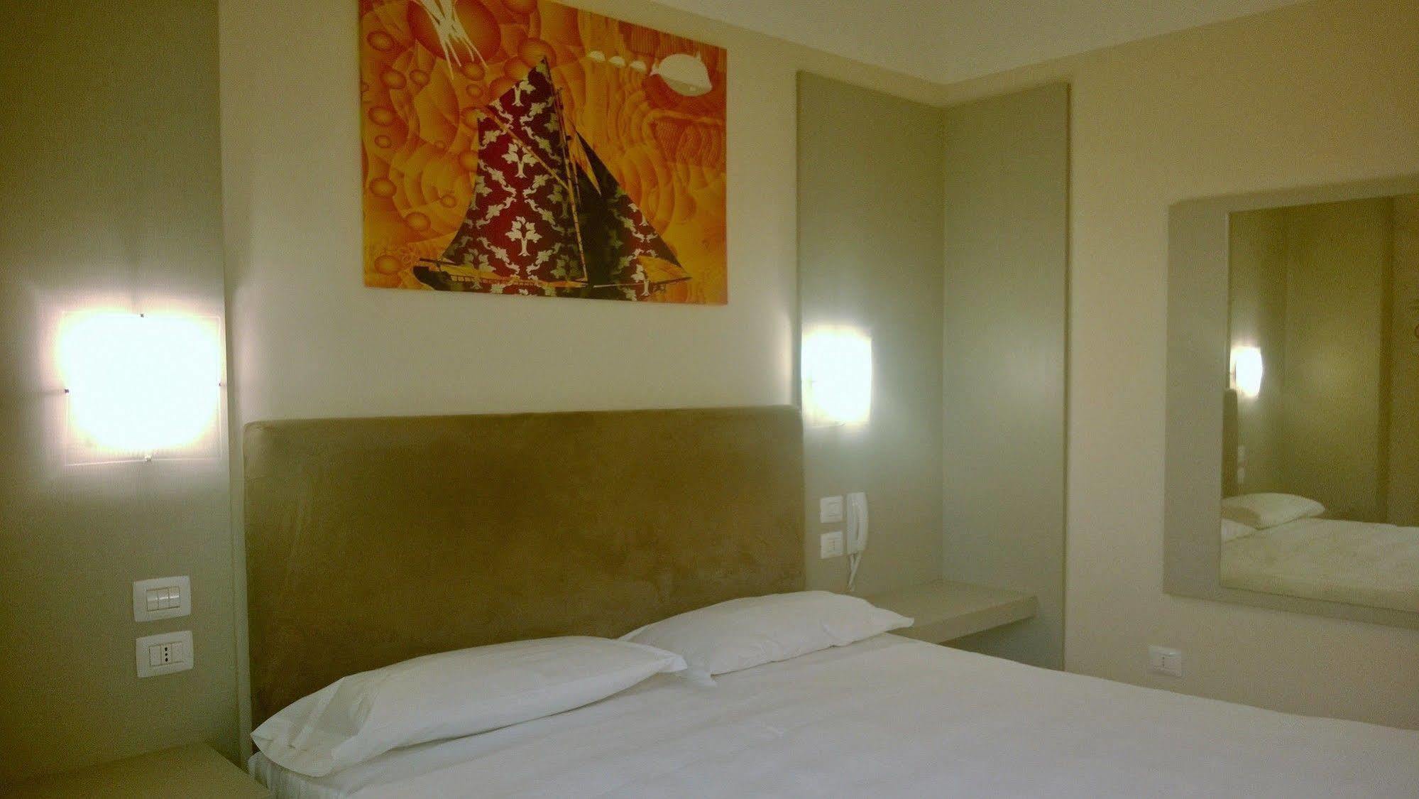 Hotel Motel Piu' Vaiano Cremasco Buitenkant foto